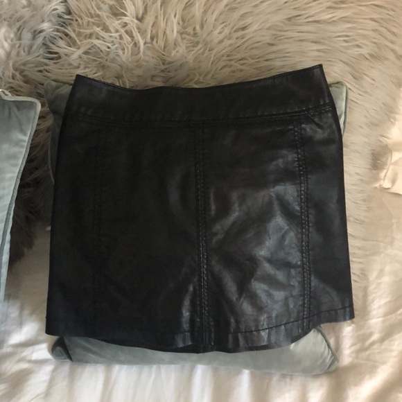 Black Leather Free People Skirt - Picture 1 of 3